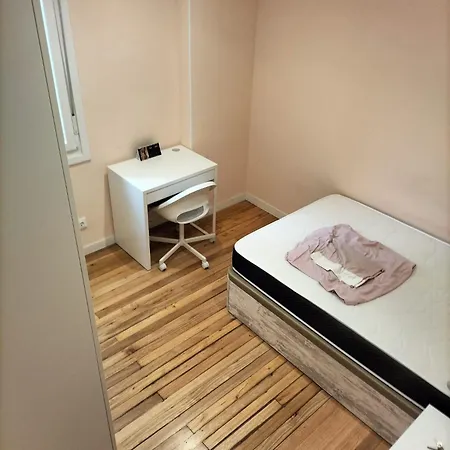 Апартаменти Room For Uefa Final